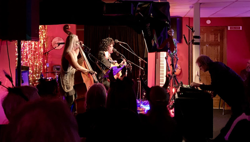 Tambourine Lounge - Lounge in Sturgeon Bay