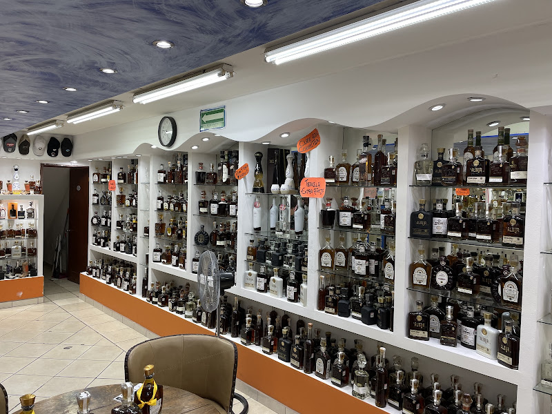 Paradise Tequila - Liquor store in Cam. del Conejo &