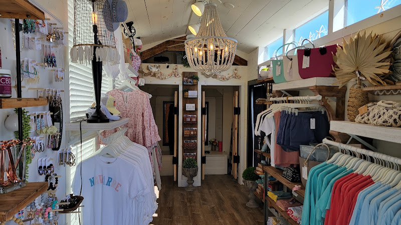 Fannie's Boutique - Boutique in Navarre