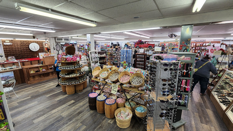 Ozarkland General Store - Gift shop in Camdenton