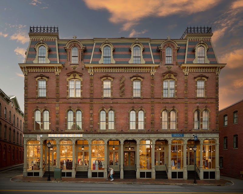The Docent's Collection - Thompson Block - Extended stay hotel in Portland