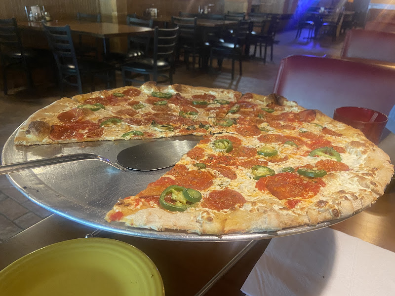 828 Family Pizzeria - Pizza restaurant in Asheville