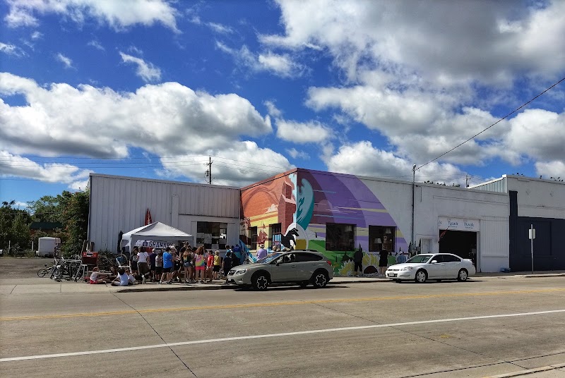 Bayside Bargains - Consignment shop in Sturgeon Bay