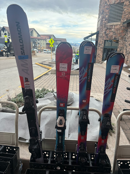 Powder Pursuits - Ski rental service in 2300 Mt Werner Cir