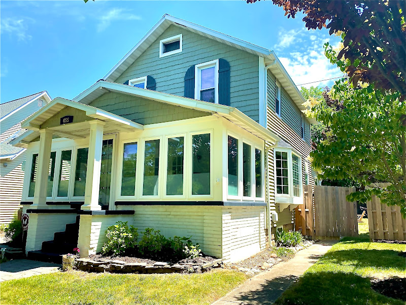 Idle Hour Cottage - Vacation home rental agency in South Haven