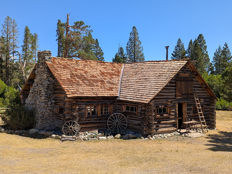 Mammoth Museum at the Hayden Cabin - Tourist attraction in Mammoth Lakes