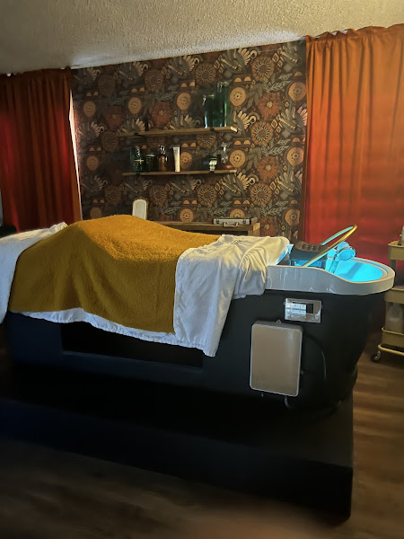 The Hidden Labyrinth Beauty Lounge - Beauty salon in New Braunfels