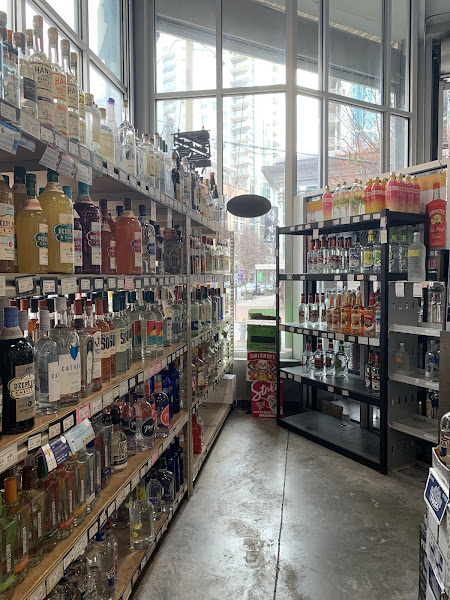 Mac's Beer & Wine/Midtown Liquor - Liquor store in Atlanta