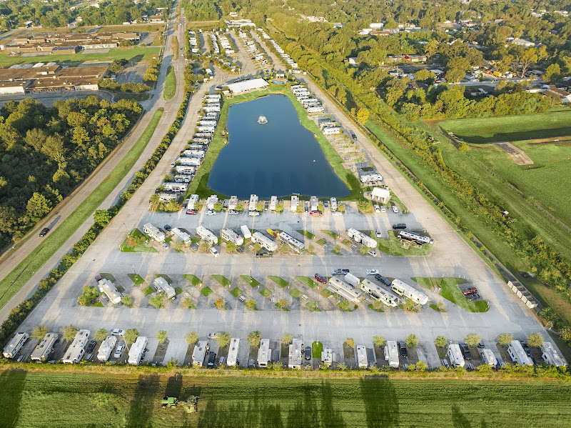 Fallbrook RV Resort by QRV