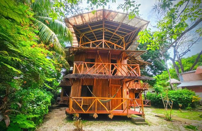 Don Jons Surf & Yoga Lodge - Lodge in Puntarenas Province