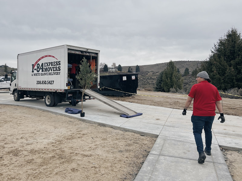I-84 Express Movers and Delivery