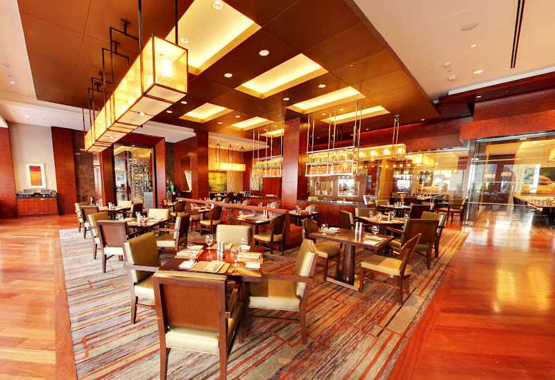 EDGE Restaurant & Bar - Steak house in Denver