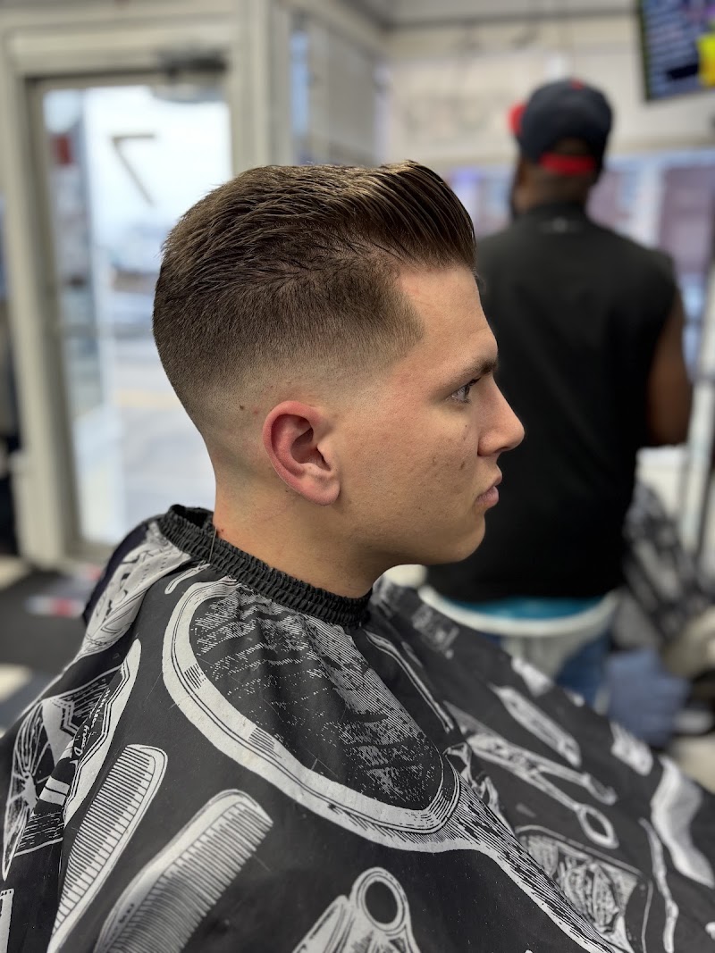 4Men Barbershop - Barber shop in Portland