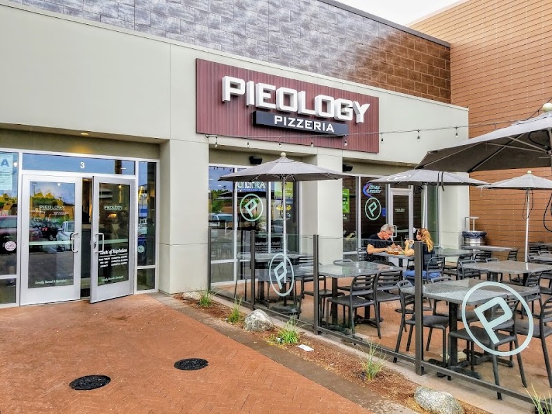 Pieology Pizzeria Rancho Mirage - Pizza restaurant in Rancho Mirage