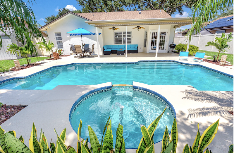 LaCasa Vacations LLC