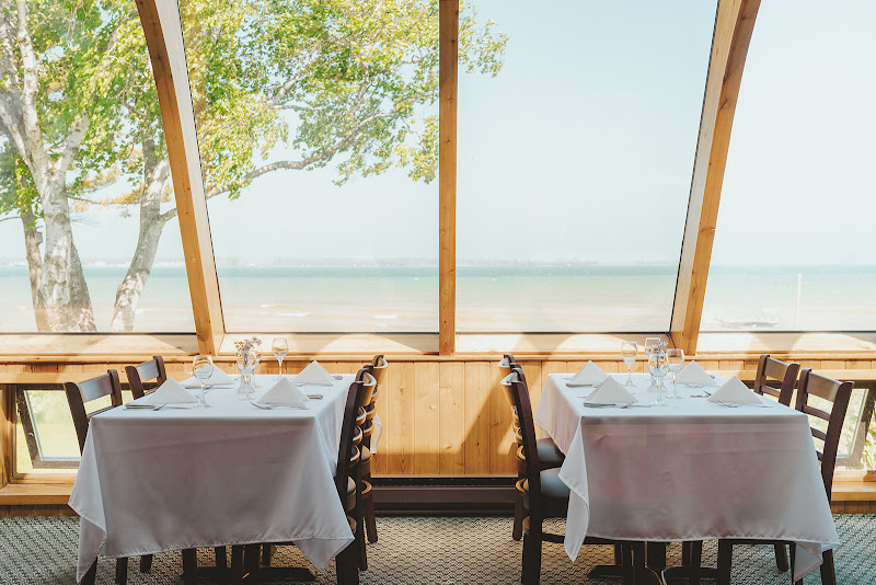 The Augusta Club - Wedding venue in Baileys Harbor