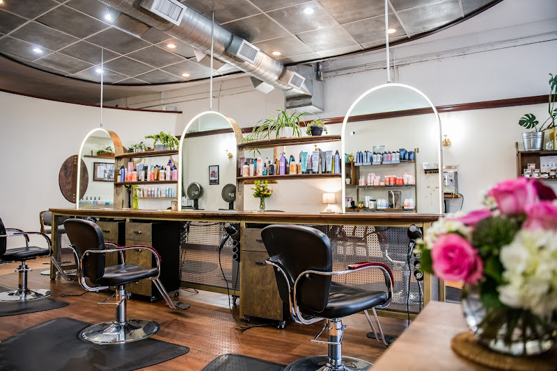 Clementines A Boutique Salon - Hair salon in Denver