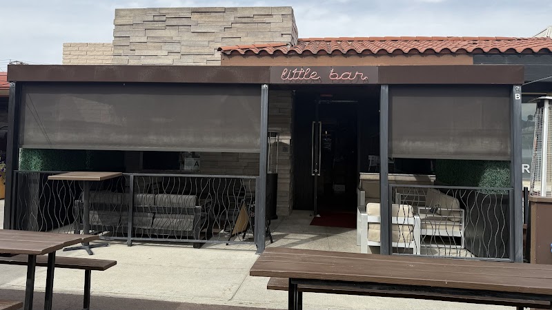 Little Bar - Bar & grill in Palm Desert