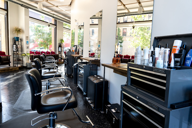 Little Broken Things Chicago - Hair salon in Chicago