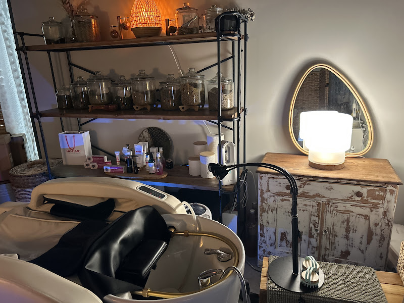 Lose Your Mind Head Spa Charleston - Day spa in 320 Broad St