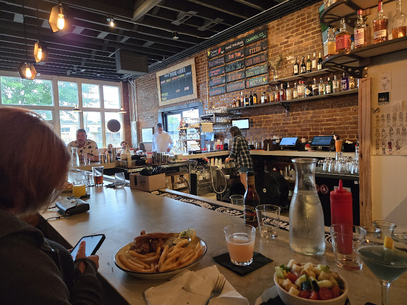 Outpost Bar & Restaurant - Bar in Chattanooga