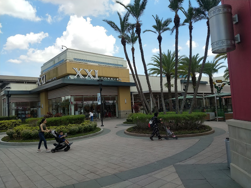 Orlando Square
