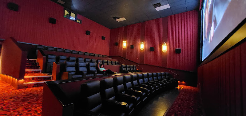 Cinemark Orlando and XD