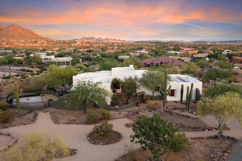 David Arustamian - Russ Lyon Sotheby's International Realty - Real estate agency in Scottsdale