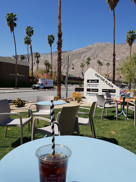 Koffi Central Palm Springs - Coffee shop in Palm Springs