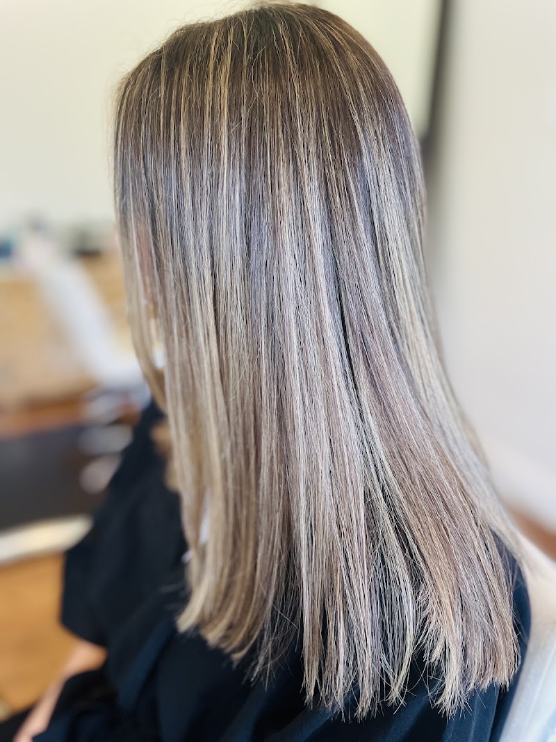 Tru Salon photo