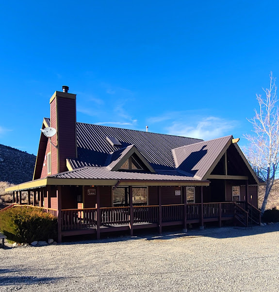Convict Lake Resort - Log cabins in Mammoth Lakes