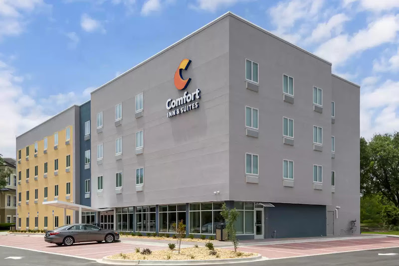 Comfort Inn & Suites Destin near Henderson Beach - Hotel in Destin