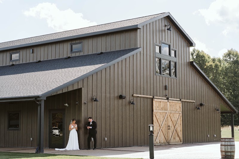 The Barn at Sunset Acres - Wedding venue in Pulaski