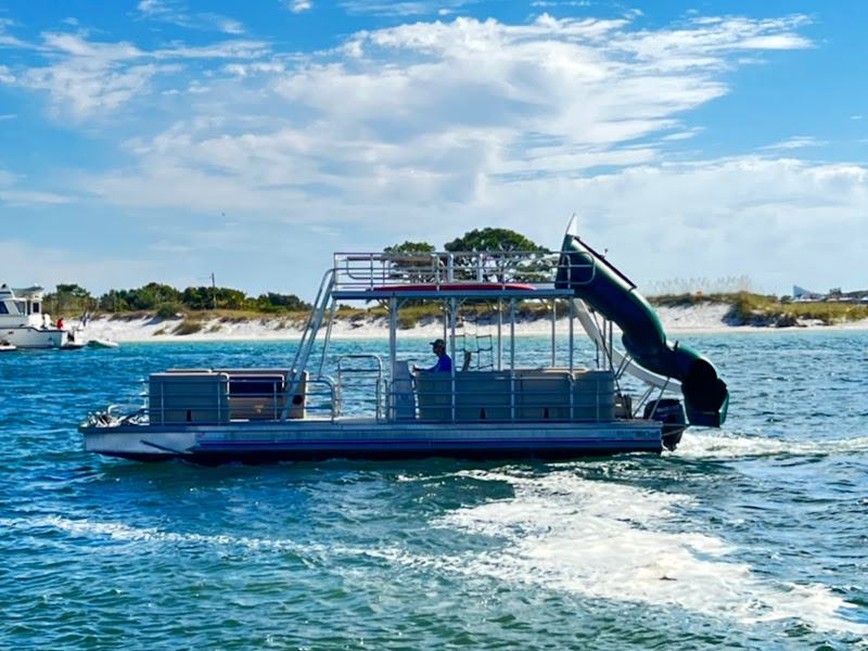 Pontoon Boat Rentals Hudson Marina - Boat rental service in Orange Beach