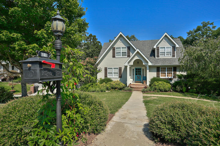 Sarah Ketterer Keller Williams Realty - Real estate agent in Chattanooga