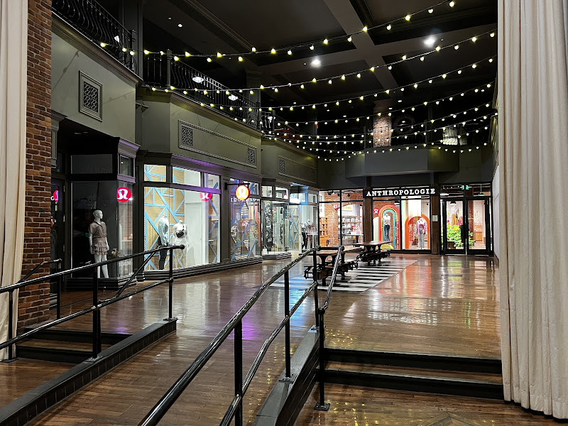 Warehouse Row - Shopping mall in Chattanooga