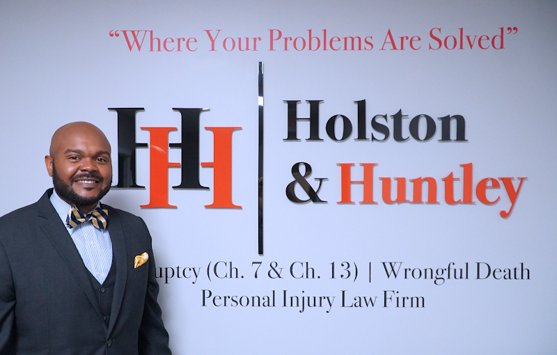 Holston & Huntley Trial Attorney's - Trial attorney in Atlanta