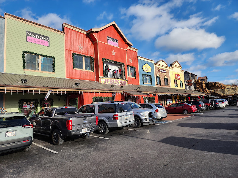 Pigeon Forge Factory Outlet Mall