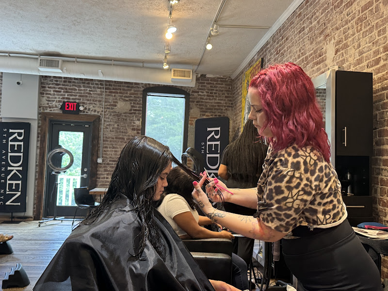 Vivid Hair Salon - Hair salon in Atlanta