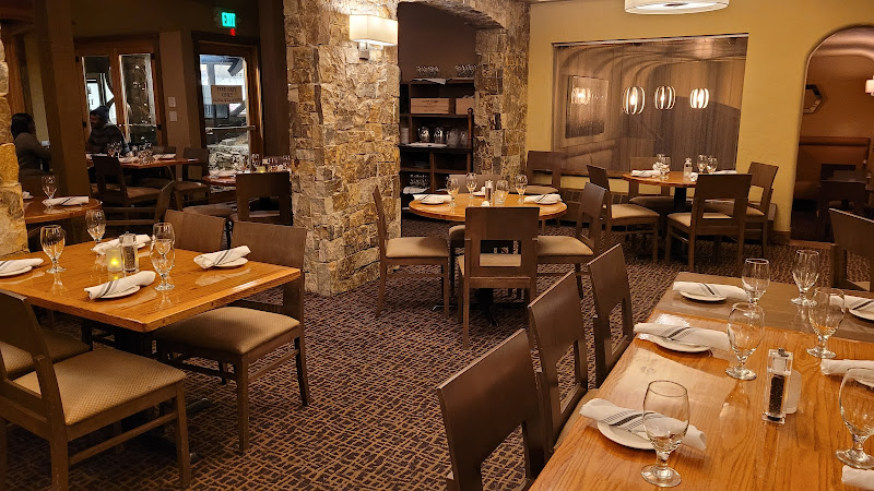 Lancelot Restaurant - Steak house in Vail