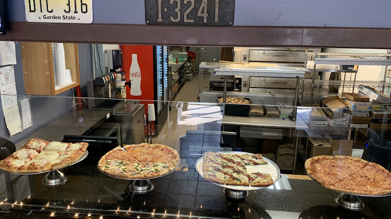 Romano's Restaurant & Pizzeria