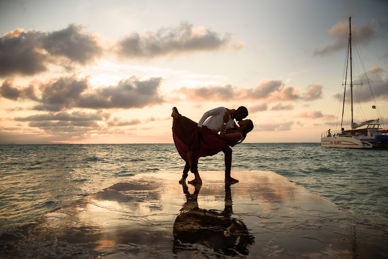 Di Foto Shoppe - Wedding photographer in Harbour St