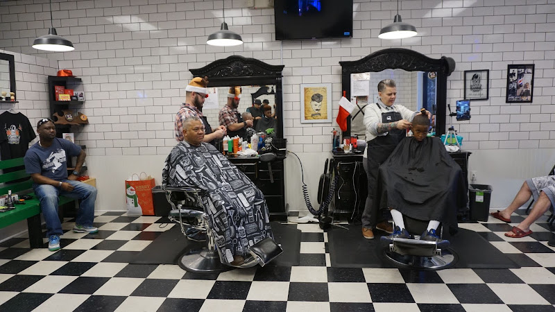Sapia's Barber Shop - Barber shop in Clearwater
