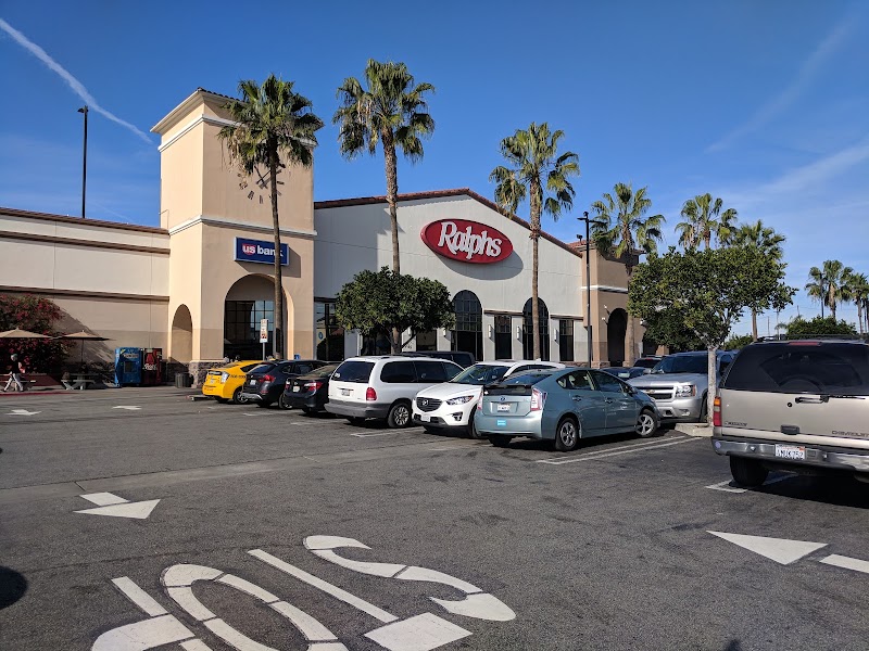 Westchester Village - Shopping mall in Los Angeles